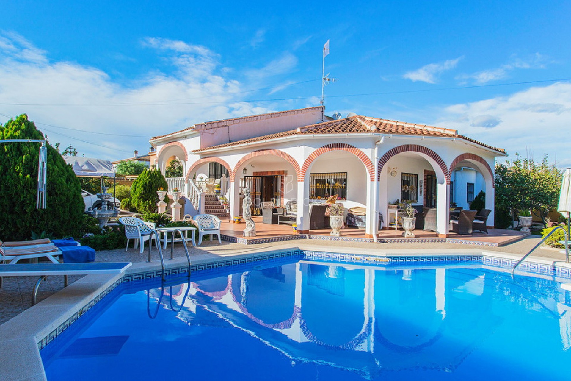 Wederverkoop ·  · Orihuela · Los Balcones