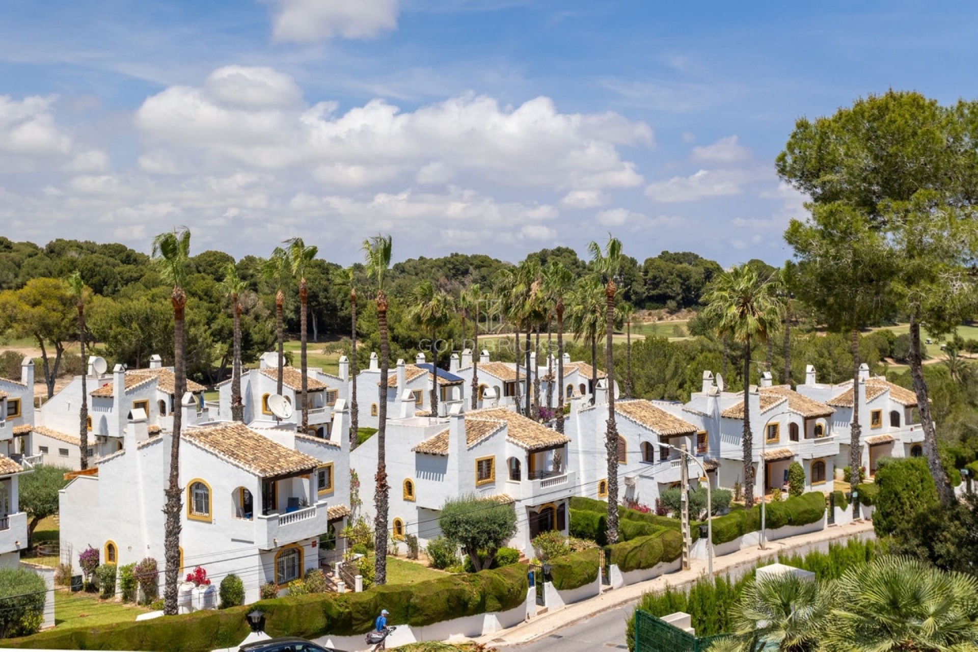 Wederverkoop ·  · Orihuela · Villamartin