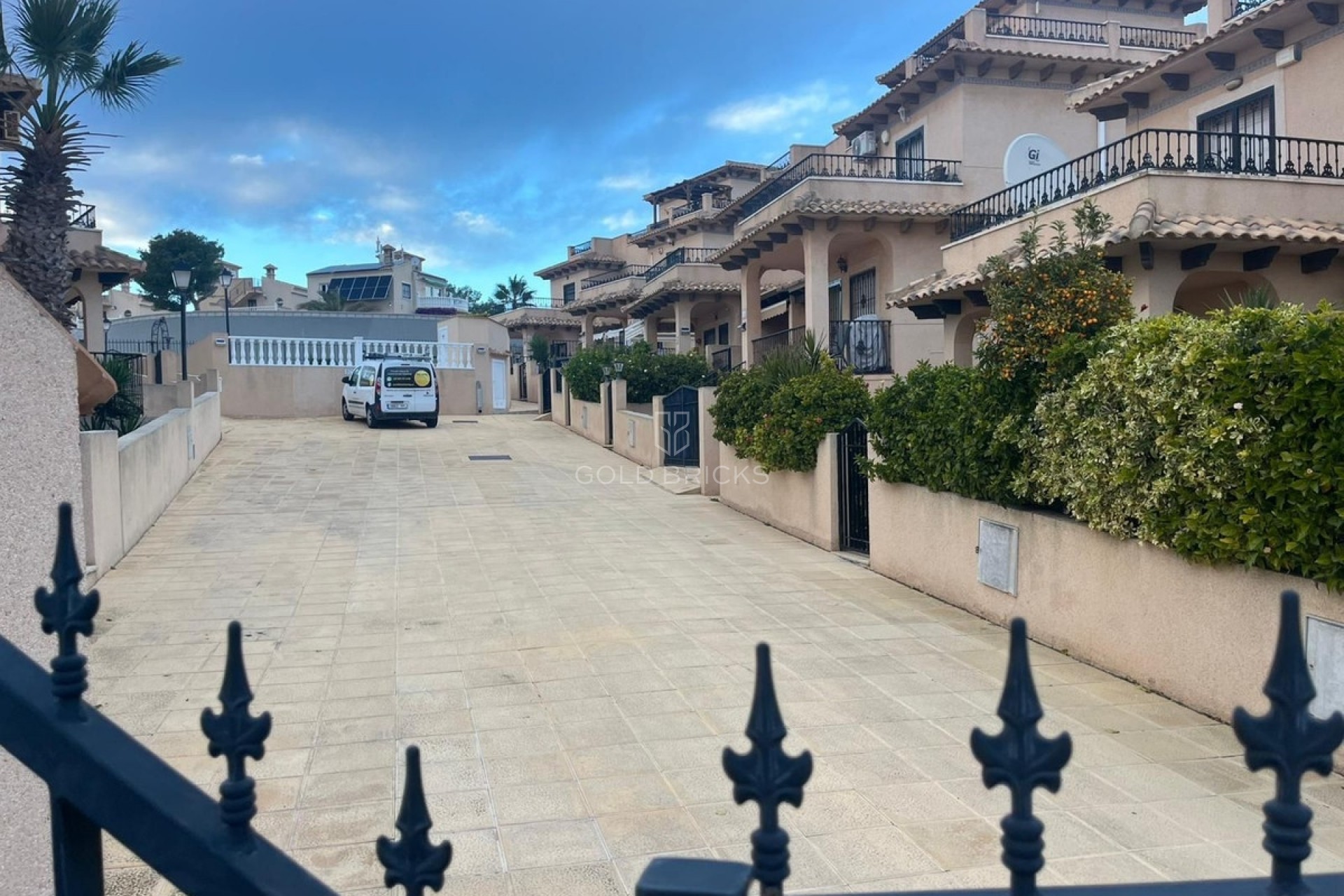 Wederverkoop ·  · Orihuela · Villamartin