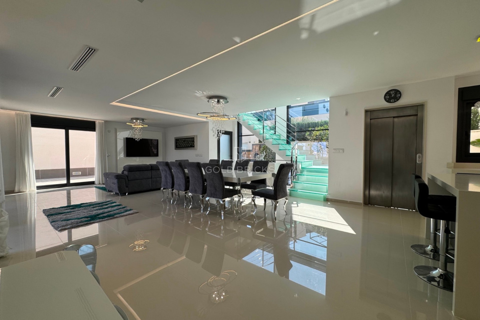 Wederverkoop ·  · San Miguel de Salinas · San Miguel de Salinas Centro