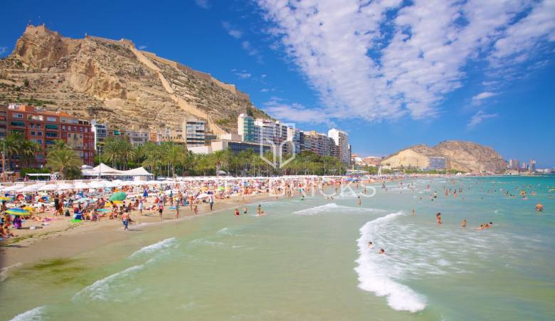 Discover Alicante: Your Ultimate Gateway to Costa Blanca’s Best Attractions