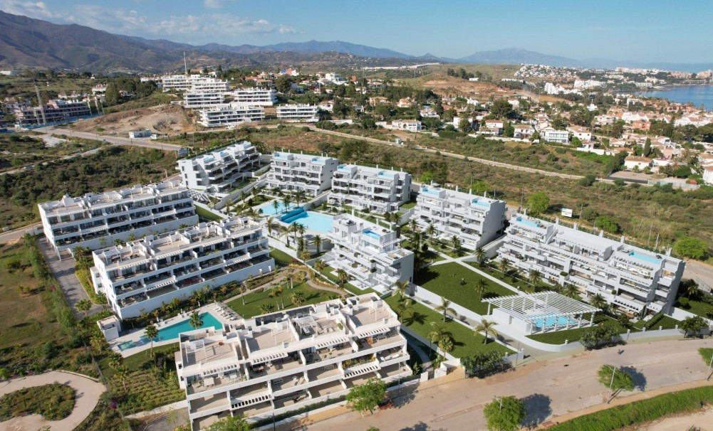 New Build · Apartment · Estepona · Arroyo enmedio