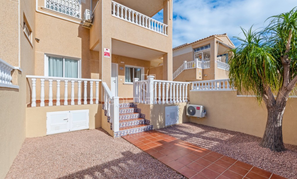 Wederverkoop · Apartment · Orihuela Costa · Punta Prima