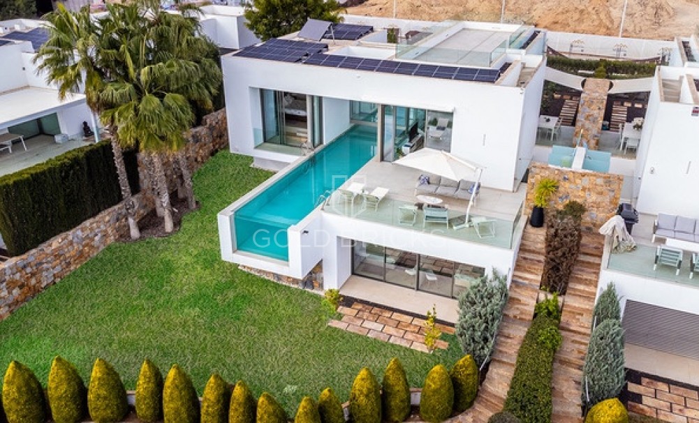 Resale · Villa · Orihuela · Las Colinas Golf