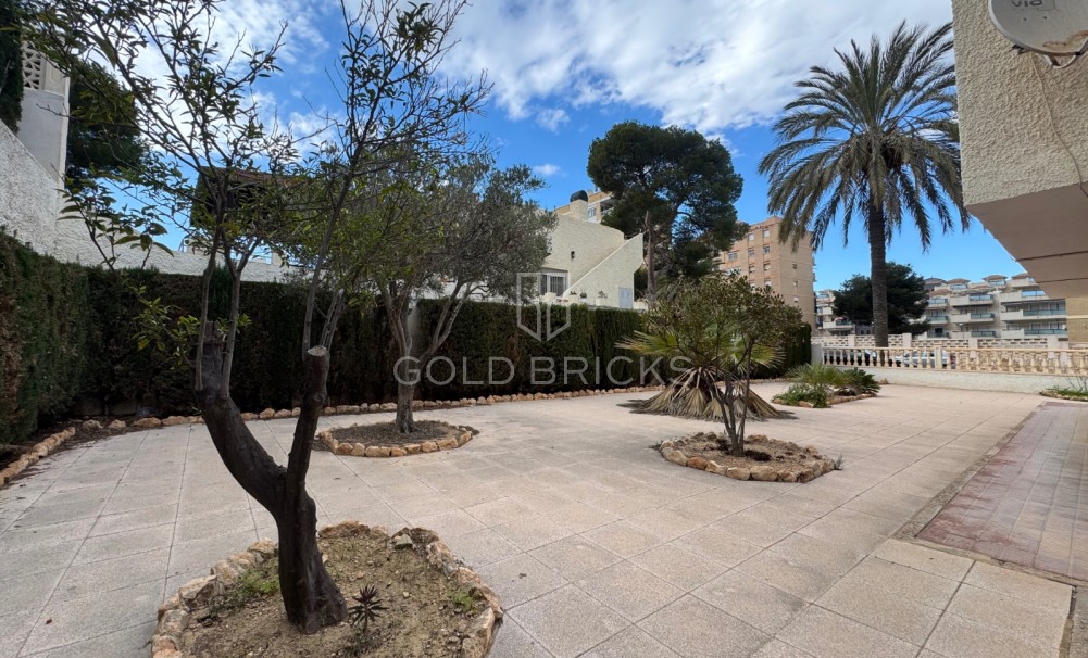 Resale · Villa · Orihuela Costa · La Zenia