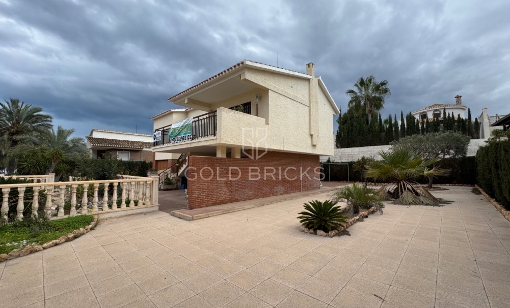 Resale · Villa · Orihuela Costa · La Zenia