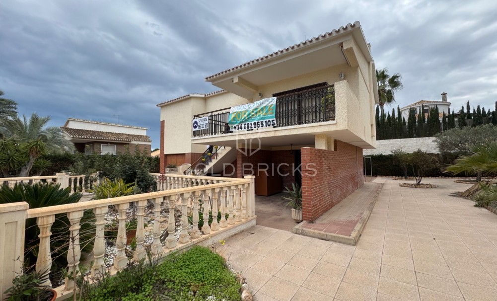 Resale · Villa · Orihuela Costa · La Zenia