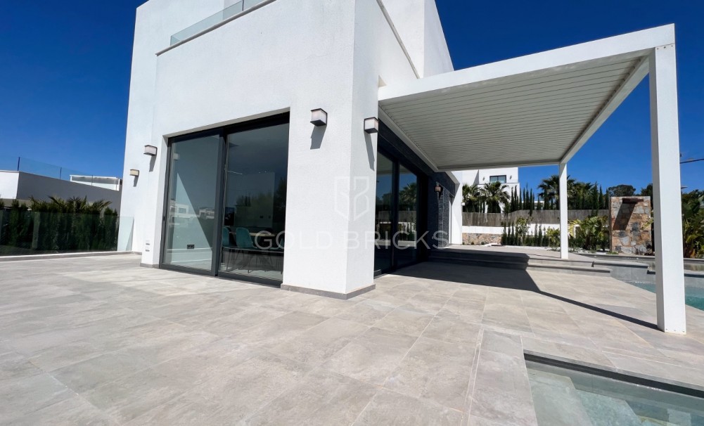 Wederverkoop · Vrijstaande villa · Las Colinas Golf Resort