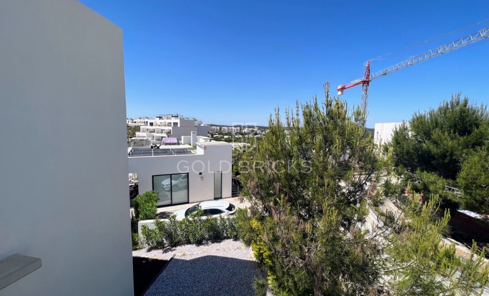 Wederverkoop · Vrijstaande villa · Las Colinas Golf Resort