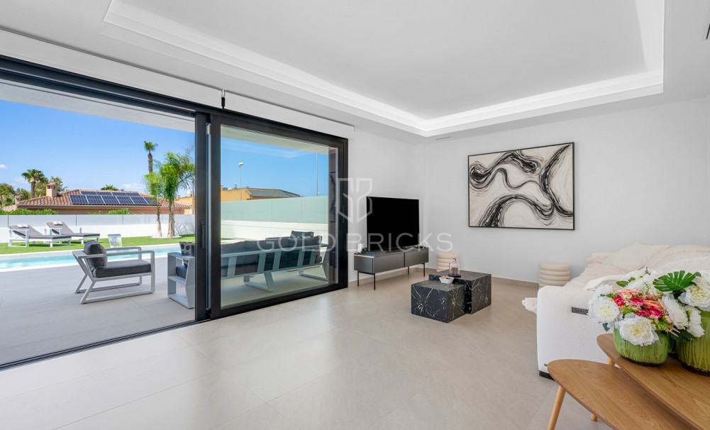 Nybyggnation · Fristående villa · Benijofar