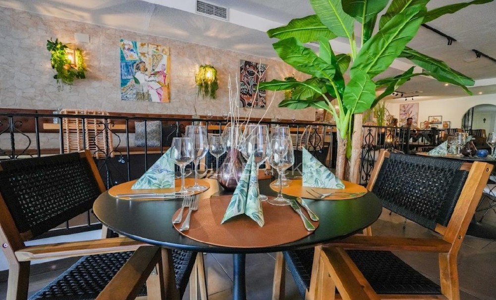 Sale · Commercial · Benijofar · Centro