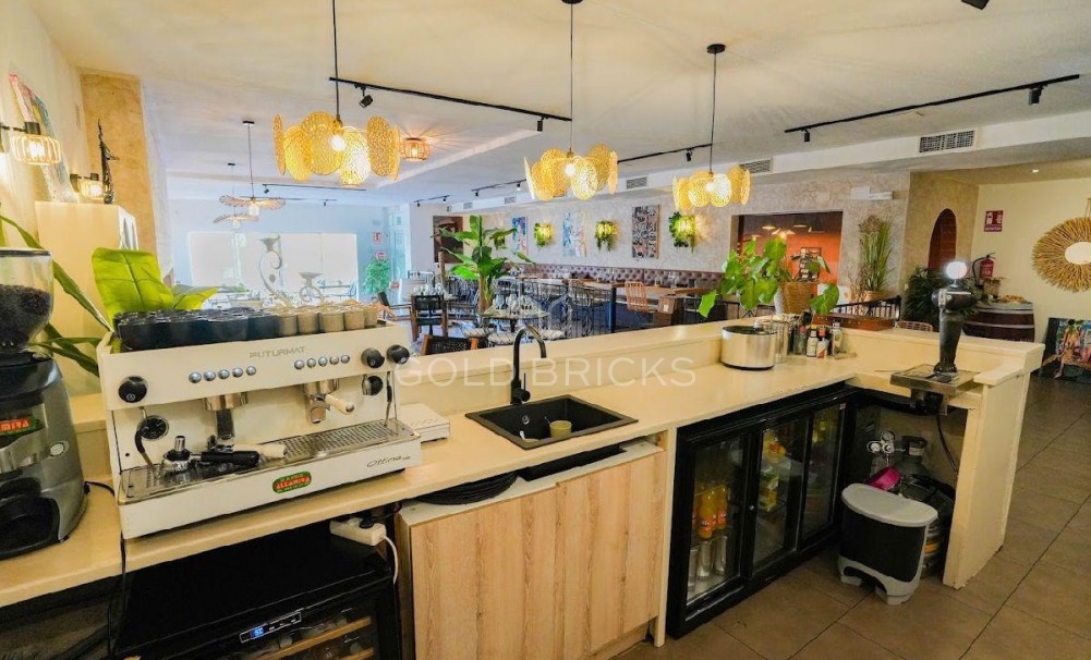 Sale · Commercial · Benijofar · Centro