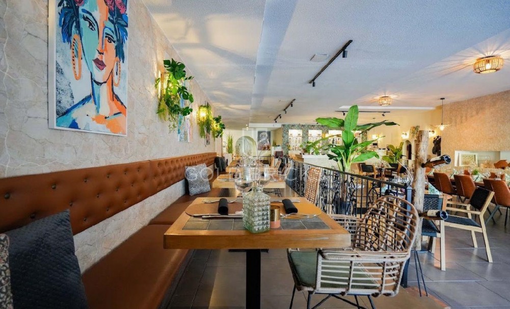 Sale · Commercial · Benijofar · Centro