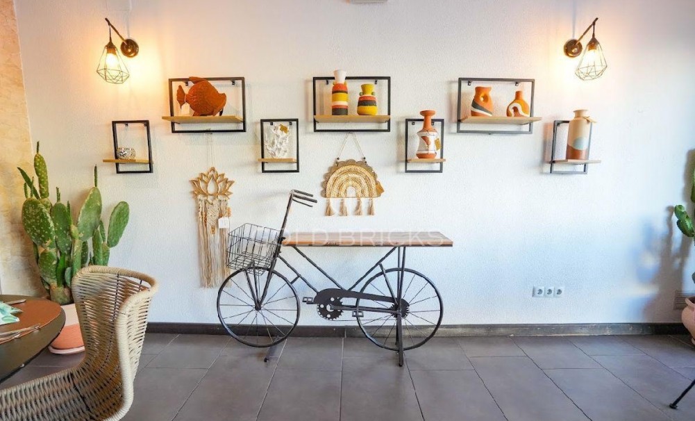 Sale · Commercial · Benijofar · Centro