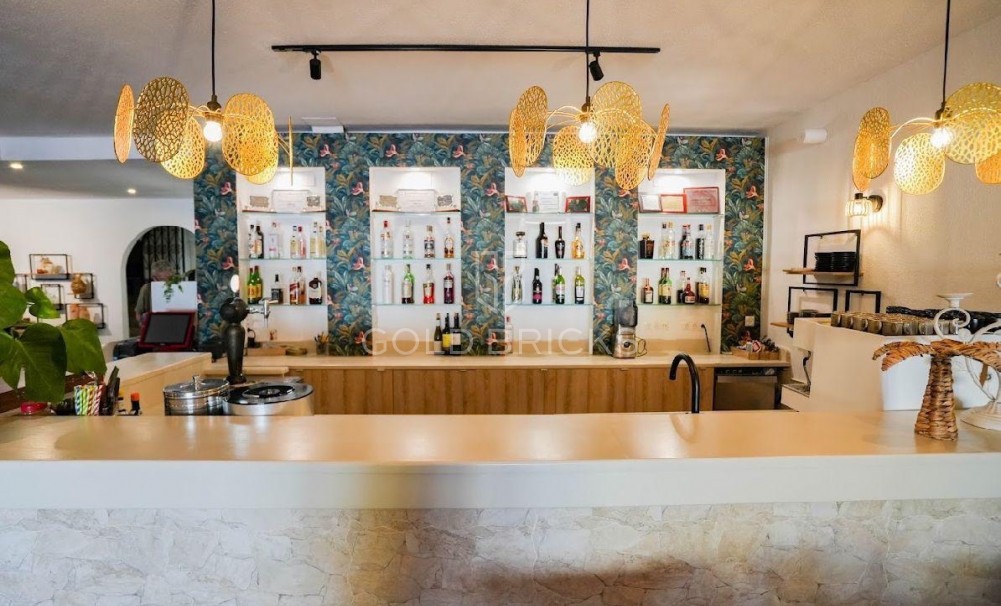 Sale · Commercial · Benijofar · Centro