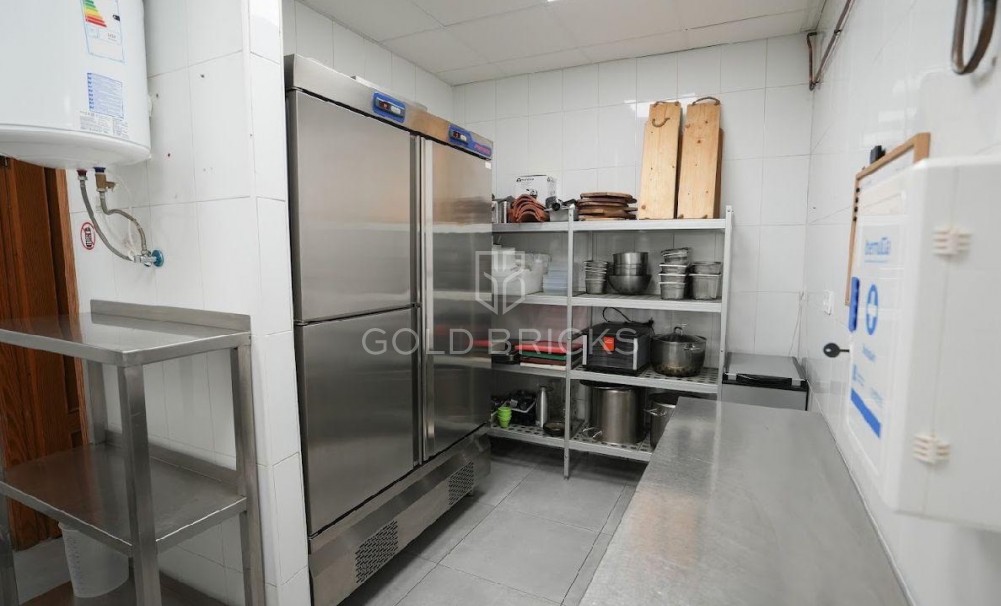 Sale · Commercial · Benijofar · Centro