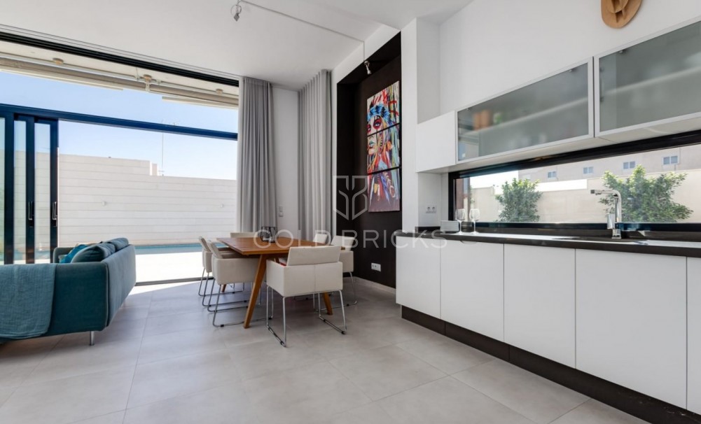 New Build · Villa · Pilar de la Horadada · pueblo