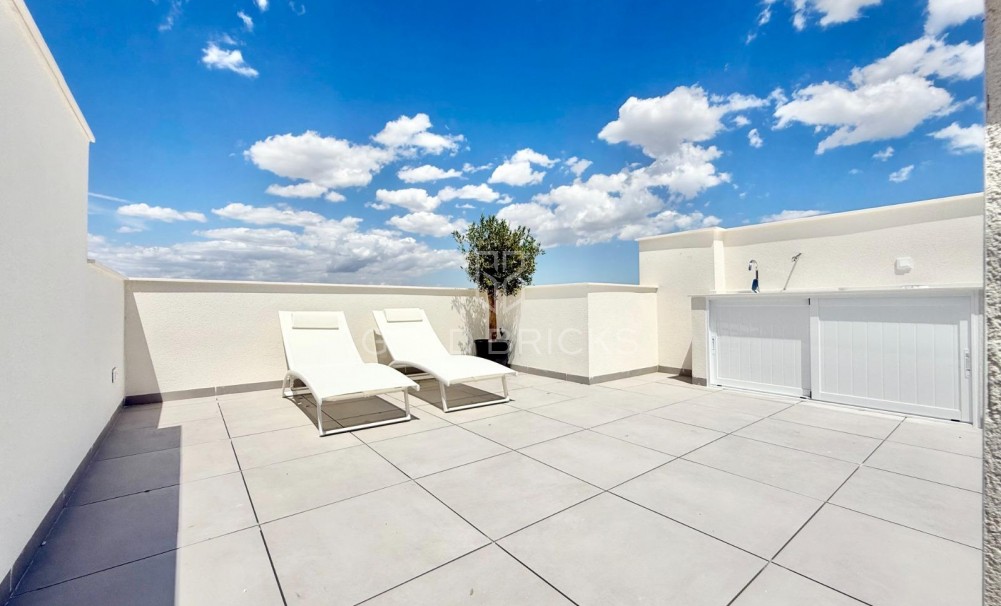 New Build · Town House · Cox · San Fernando