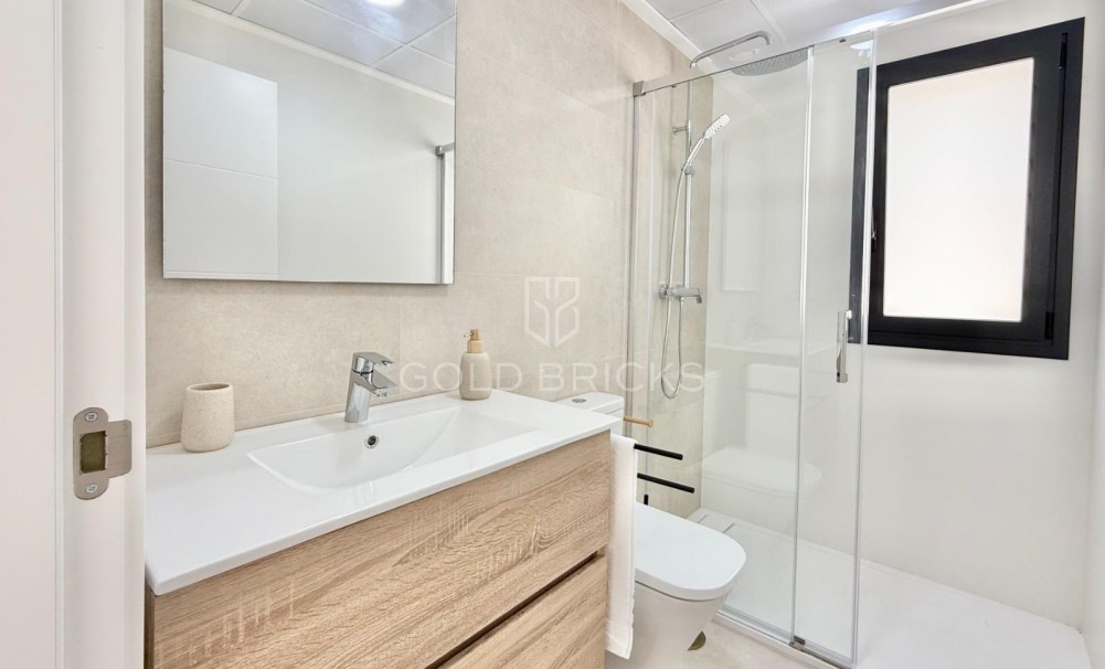 New Build · Town House · Cox · San Fernando