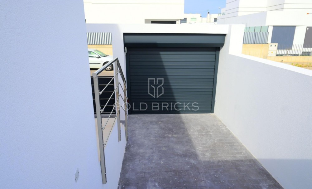 New Build · Villa · Dolores · polideportivo