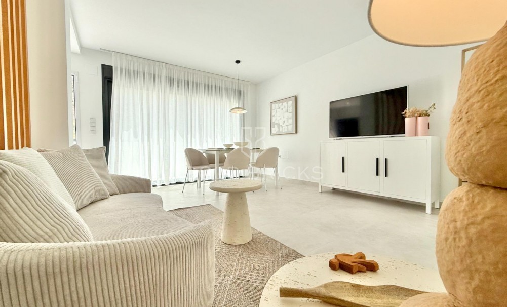 New Build · Town House · Cox · San Fernando