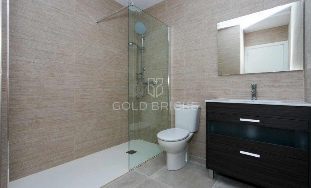 New Build · Quad House · Daya Nueva · CENTRO