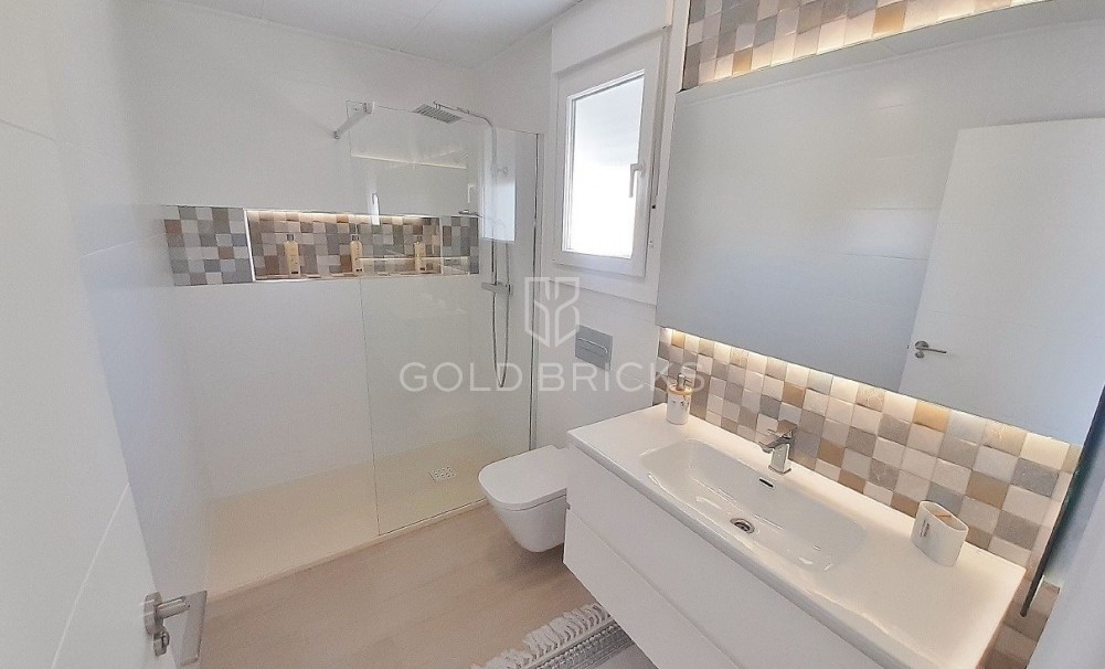 New Build · Town House · Avileses