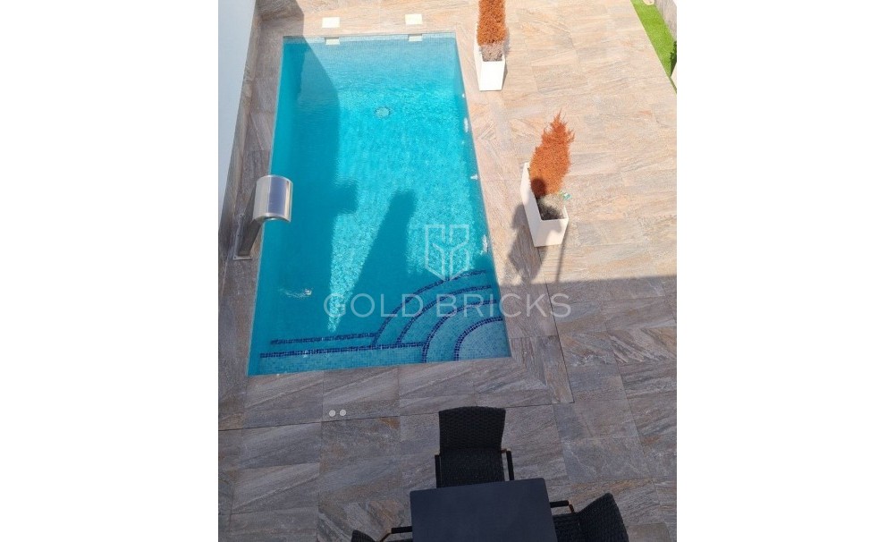 New Build · Town House · Avileses