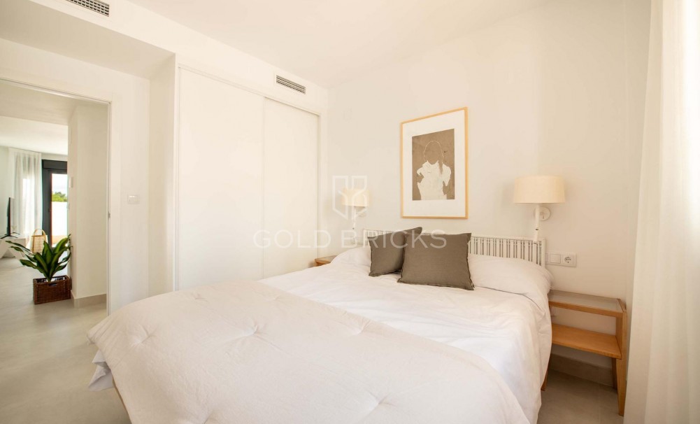 New Build · Bungalow · Cox · San Fernando