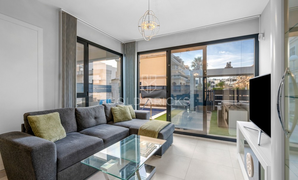 Sale · Villa · Orihuela Costa