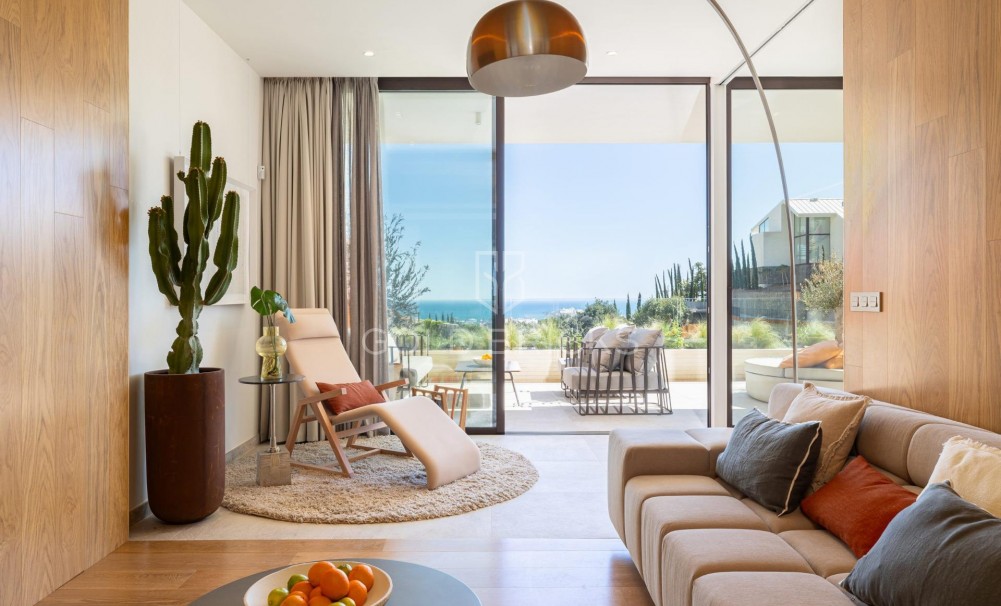 Nowa konstrukcja · Daszek · Fuengirola · Higueron