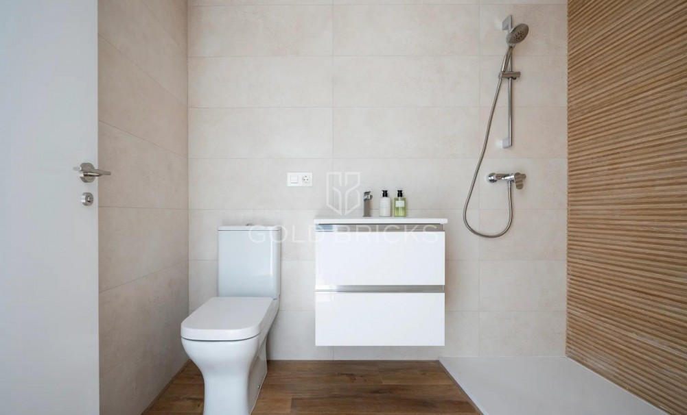 New Build · Studio · Monachil · Sierra Nevada Ski