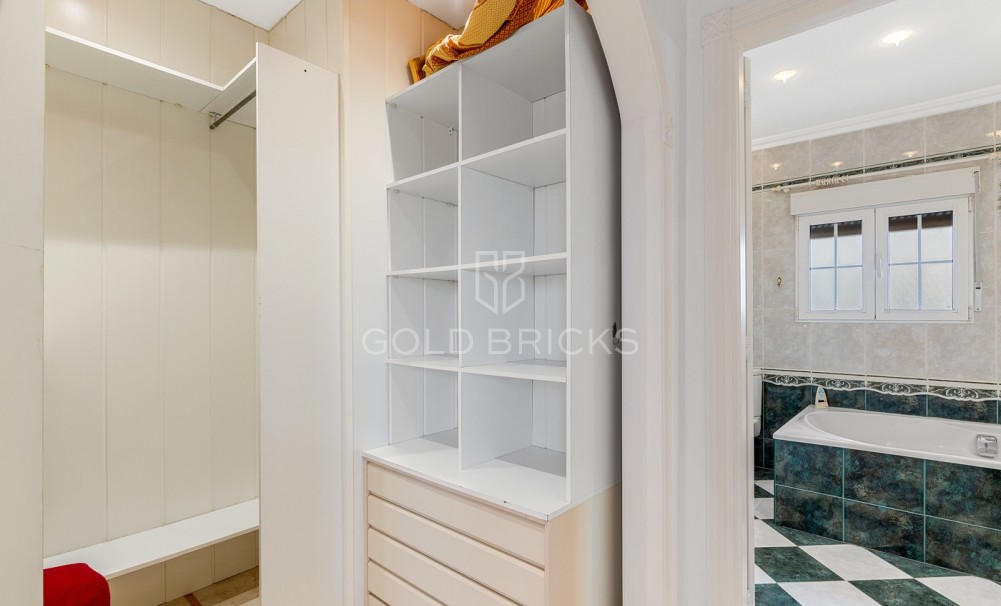 Wederverkoop · Chalet · Torrevieja