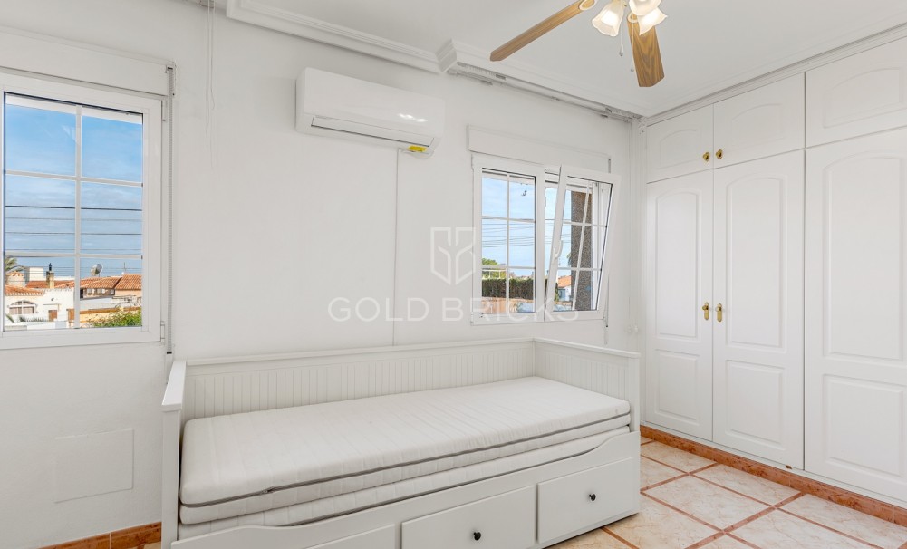 Wederverkoop · Chalet · Torrevieja