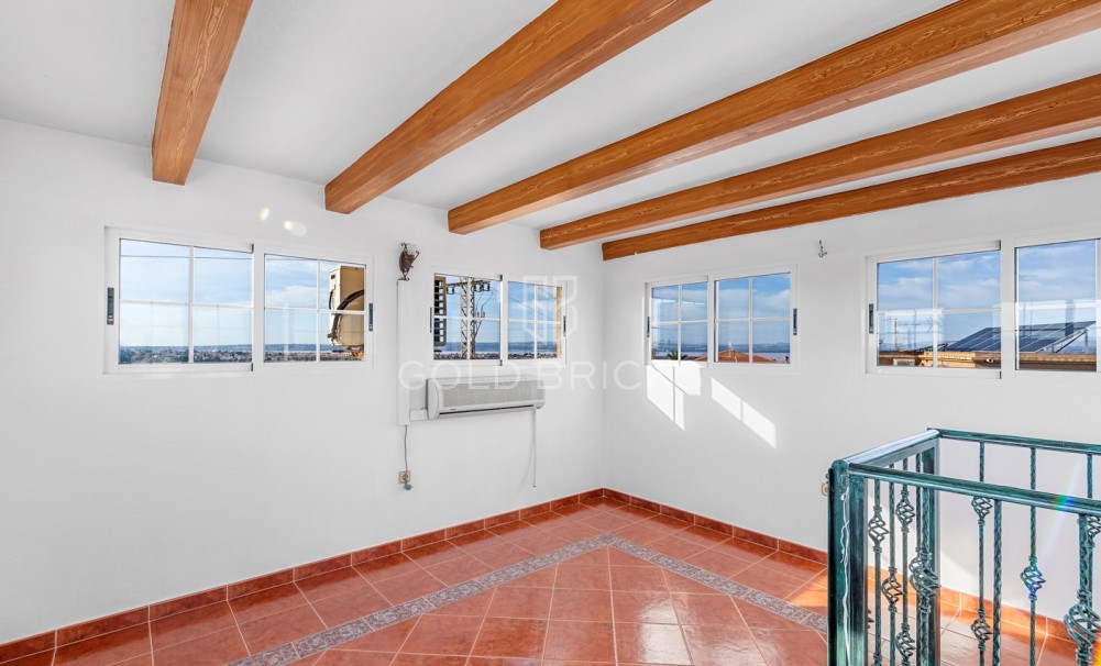 Wederverkoop · Chalet · Torrevieja