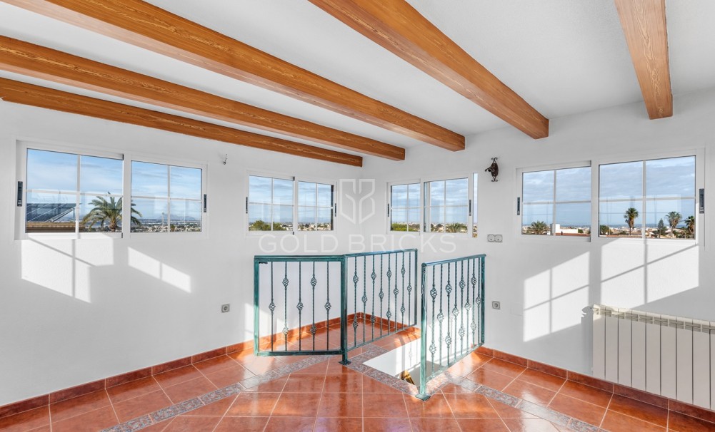 Wederverkoop · Chalet · Torrevieja