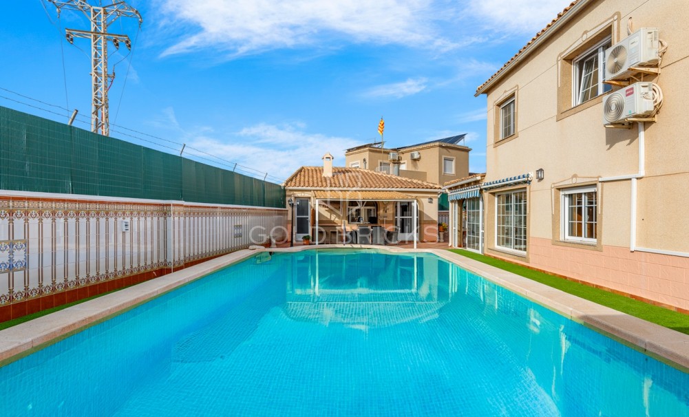 Wederverkoop · Chalet · Torrevieja