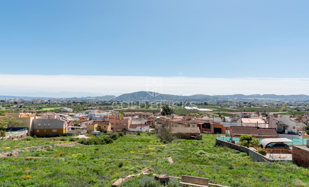 Sale · Country estate · Orihuela