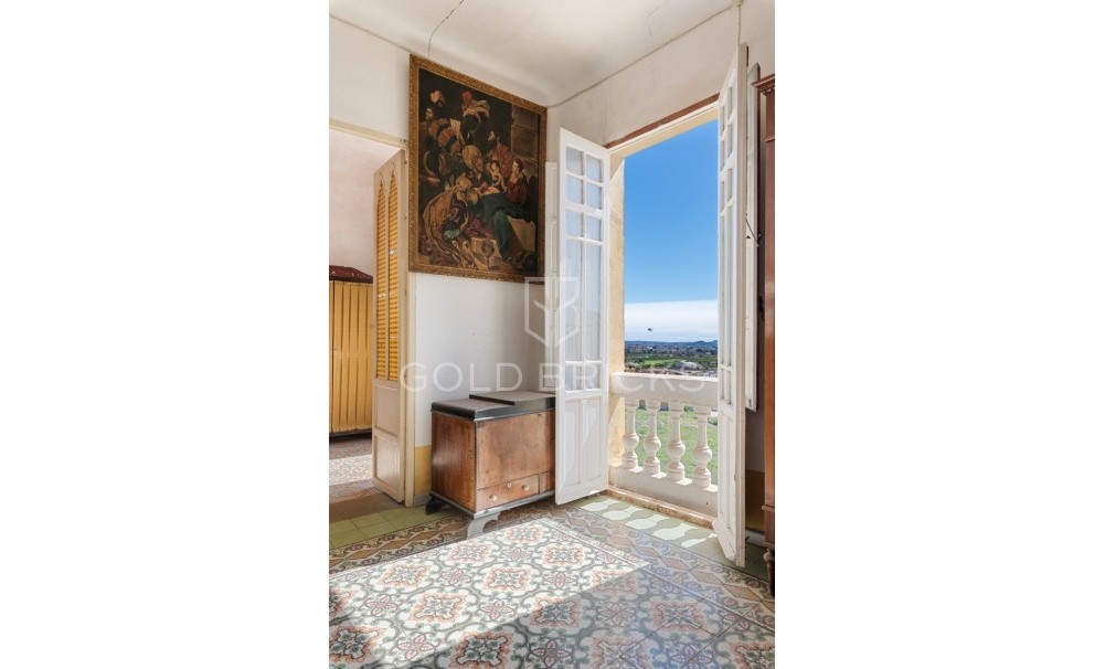 Sale · Country estate · Orihuela