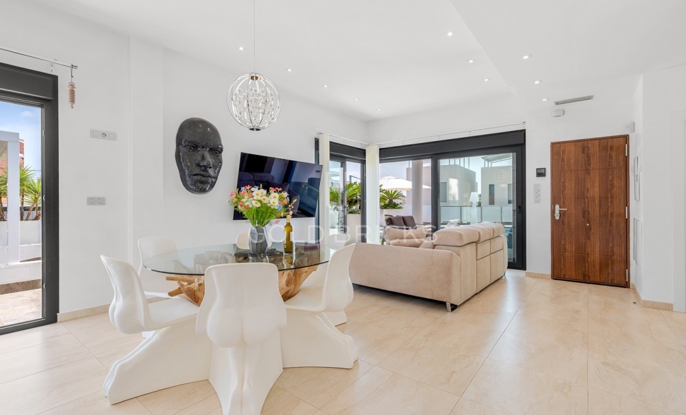 Sale · Villa · Orihuela Costa · Villamartín