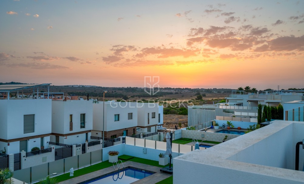 Sale · Villa · Orihuela Costa · Villamartín