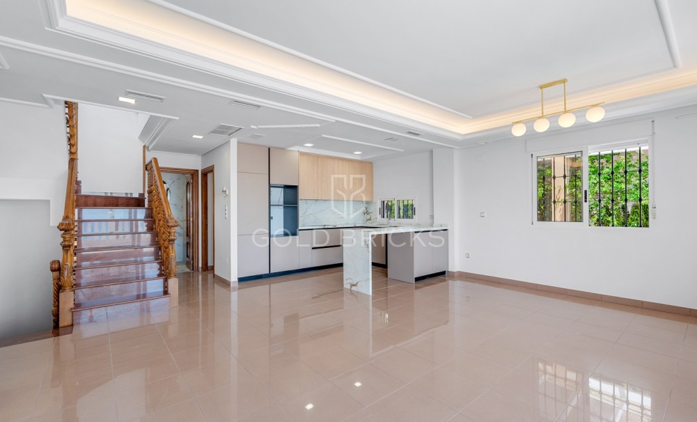 Återförsäljning · Villa · Torrevieja