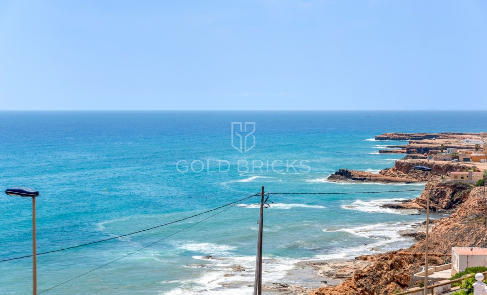 Återförsäljning · Villa · Torrevieja