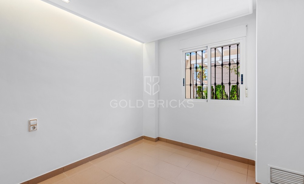 Återförsäljning · Villa · Torrevieja