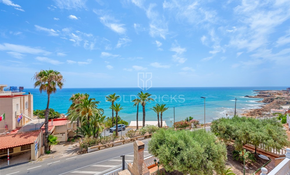 Återförsäljning · Villa · Torrevieja