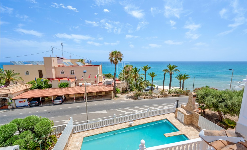 Återförsäljning · Villa · Torrevieja