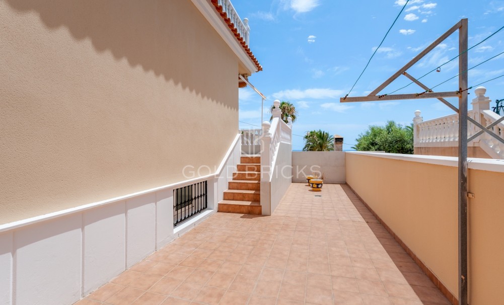 Återförsäljning · Villa · Torrevieja