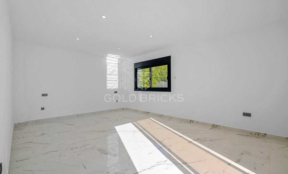 Återförsäljning · Villa · Campoamor