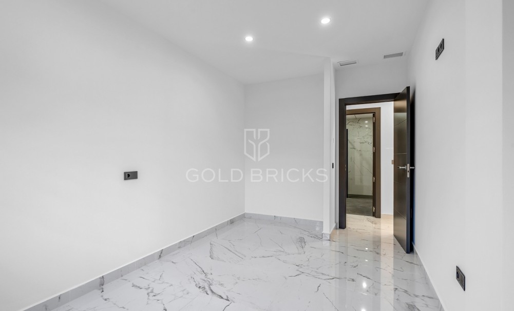 Återförsäljning · Villa · Campoamor