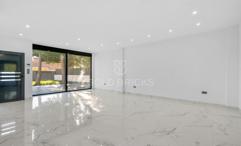 Återförsäljning · Villa · Campoamor